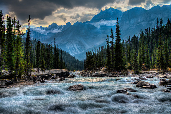 Mistaya River