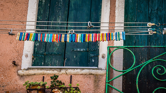 Pulleys & Windows - Italy
